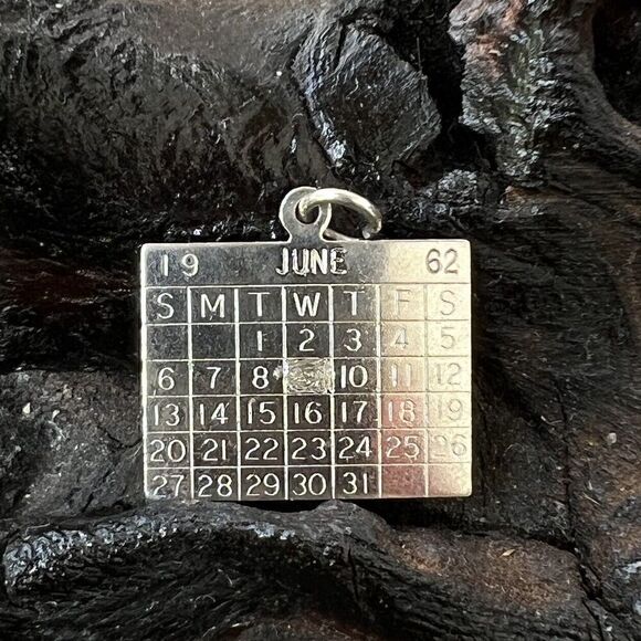 Vintage Danecraft Sterling Silver Charm Happy Birthday June 6 9 1962 Calendar - Picture 1 of 7